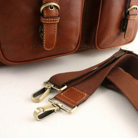 Trés large serviette 42cm Gianni CONTI ma int