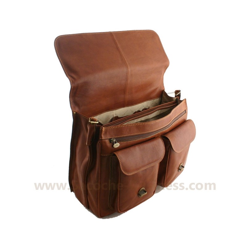 Trés large serviette 42cm Gianni CONTI ma int