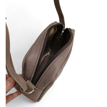Sac travers cuir brillant made in france by FRANDI taupe vue int