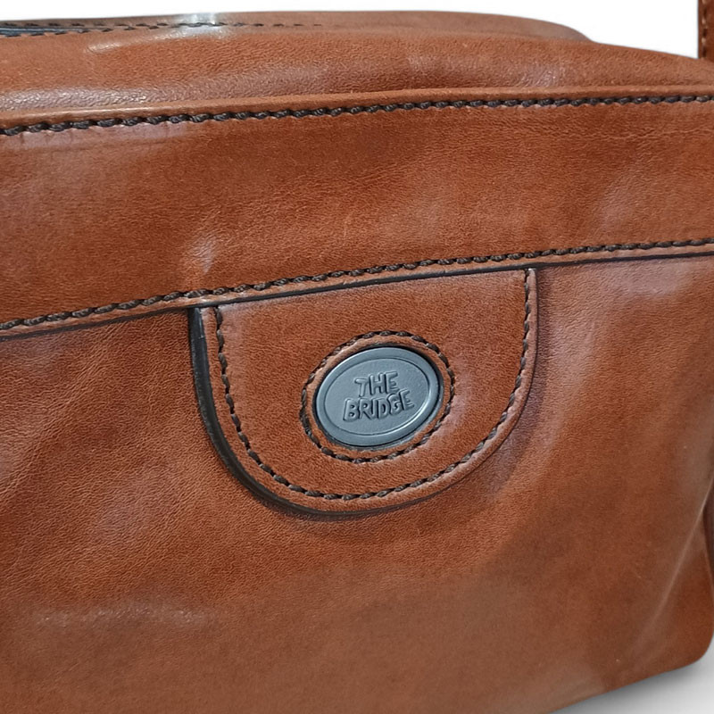Sac  bandoulière homme Horizontal cuir 053104 marron detail