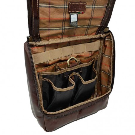 trousse de toilette a suspendre tony perotti cuir marron ouvert